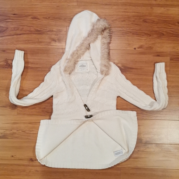 Cute  sweater with hoodie    3/$20 - Picture 2 of 3